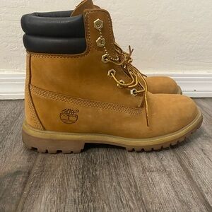 Timberland Brown Leather Boots with Black Collar